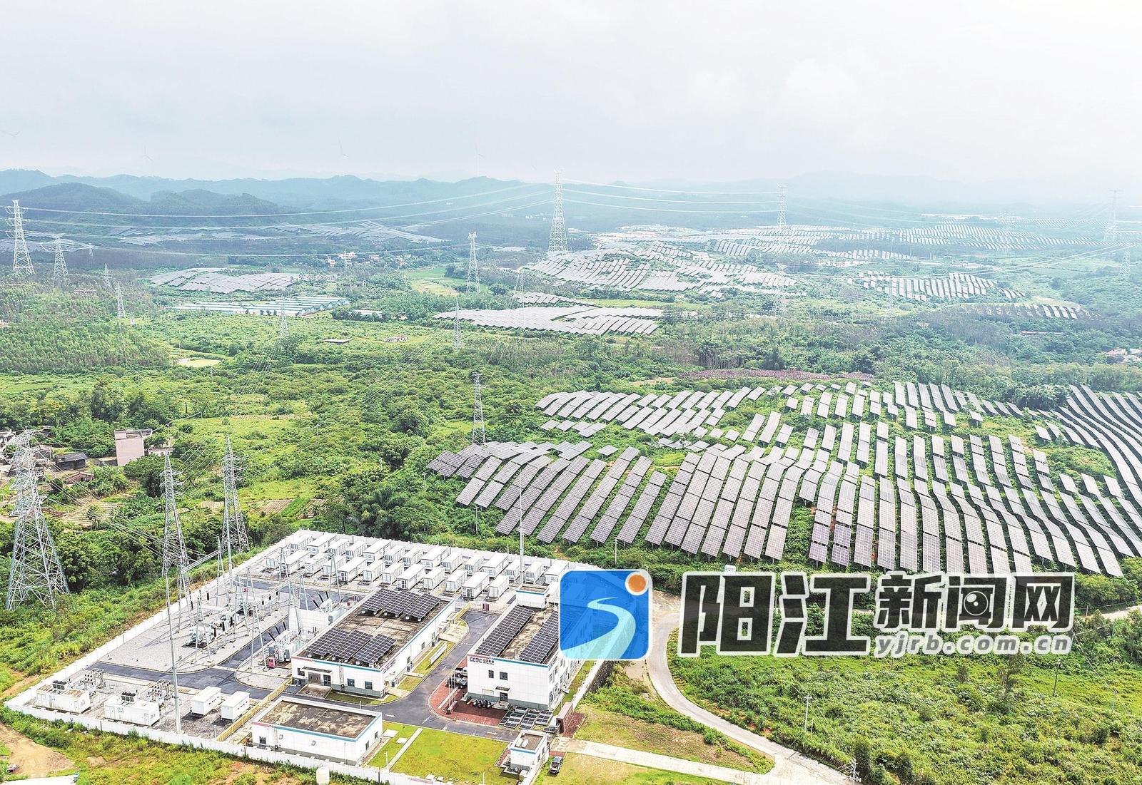 中国能建阳江350兆瓦农光互补光伏电站项目自并网投产以来,发出“绿电”超10亿度。梁文栋 摄